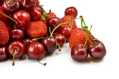 çilek ve vişne