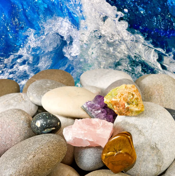Stones and shells — Stock Photo, Image