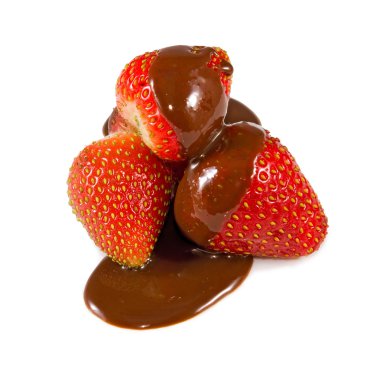 çikolatanın içinde olgun çilek