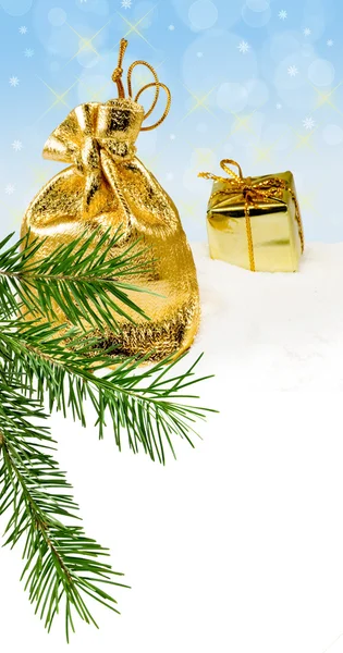 Bilden av jul väskor och lådor på blå bakgrund — Stockfoto
