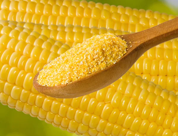 玉米糁 orn 背景勺 — 图库照片