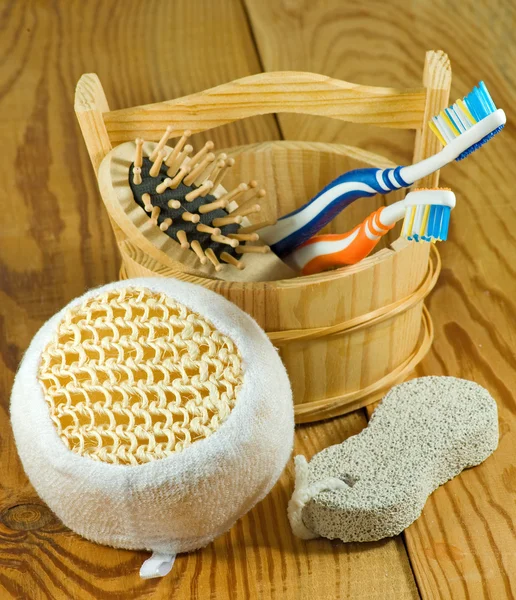 Bath accessories on wooden board close-up — Stock Photo, Image