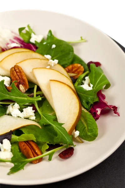 Birnensalat mit Ziegenkäse — Stockfoto