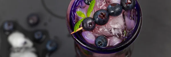 鸡尾酒与蓝莓 — 图库照片
