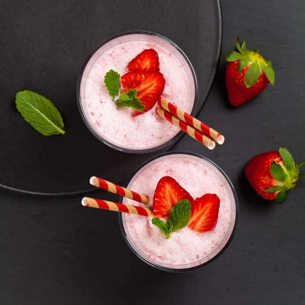 Jordgubbs yoghurt smoothie — Stockfoto