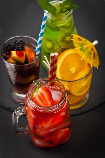 Refrescantes bebidas de verano — Foto de Stock