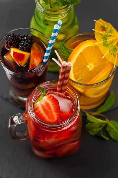 Refrescantes bebidas de verano — Foto de Stock