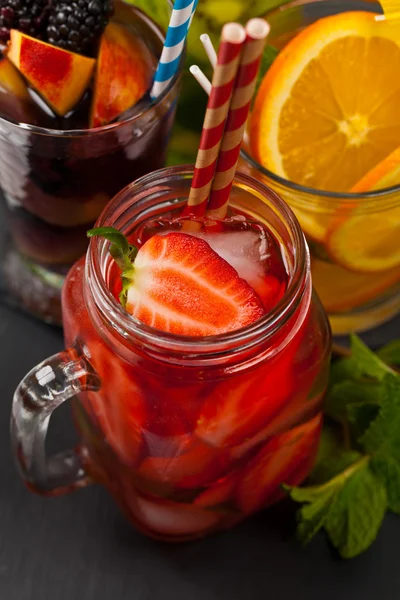 Refrescantes bebidas de verano — Foto de Stock