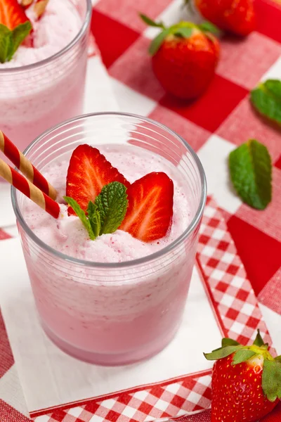 Φράουλα γιαούρτι smoothie — Φωτογραφία Αρχείου