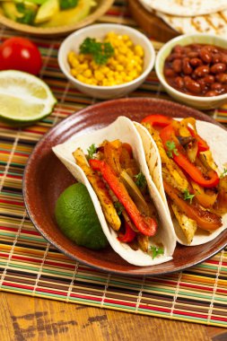 Fajita tavuk Tacos
