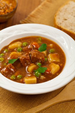 ev yapımı sığır eti güveç