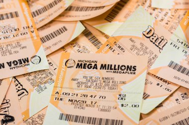 Kullanılmış Mega Milyonlar, FANTASY 5, POWERBALL, DAILY 4 Amerikan Piyango Bilet Arkaplanı. Seçici odak.