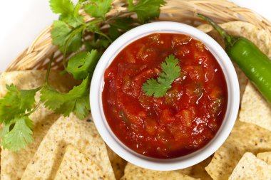 Baharatlı kırmızı salsa