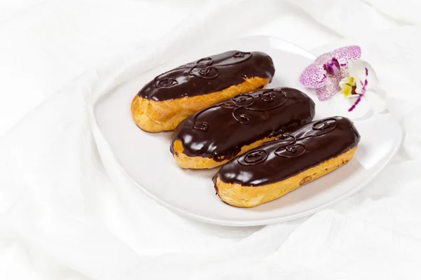 巧克力 Eclair 甜点 — 图库照片