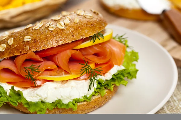 Delicious Smoked Salmon Bagel — 스톡 사진