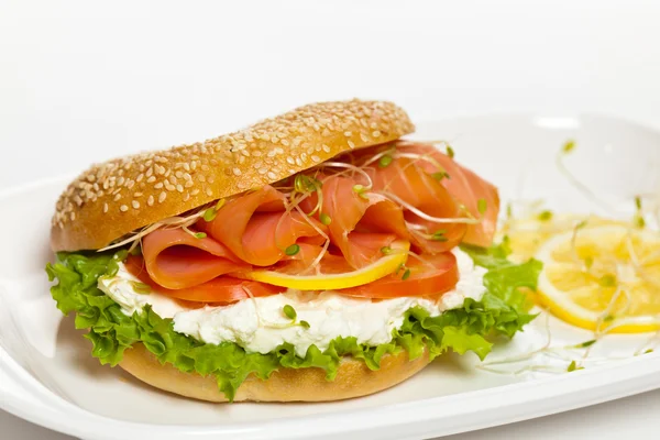 Füme somon sandviç — Stok fotoğraf