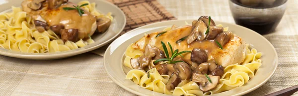 Tavuk Marsala yemeği