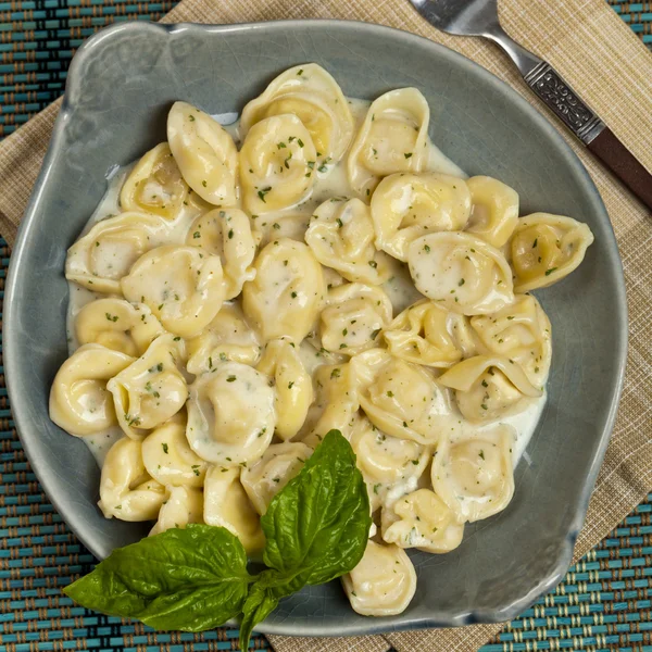 Tortellini Alfredo — Stockfoto