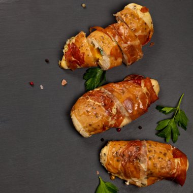 Tavuk jambon sarılı