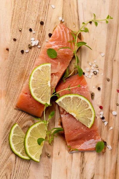 Fresh salmon with spices — Stock Photo, Image