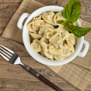 Tortellini Alfredo