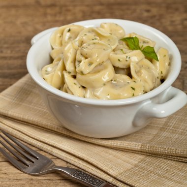 Tortellini Alfredo