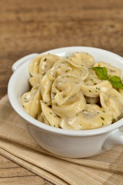 Tortellini Alfredo