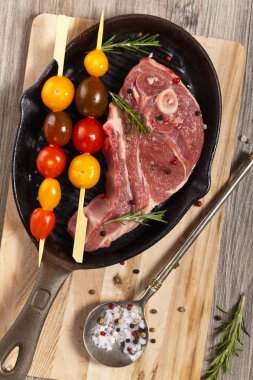 çiğ kuzu pirzolası