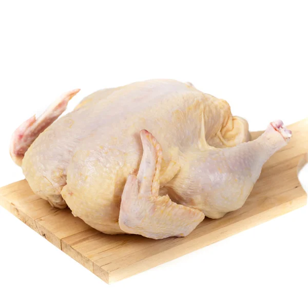 Całego kurczaka surowego na białym tle — Zdjęcie stockowe