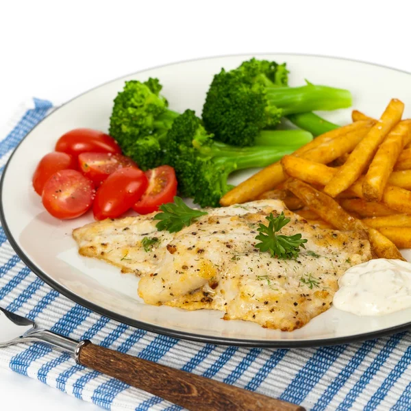 Piatto da pranzo con pesce bianco alla griglia — Foto Stock