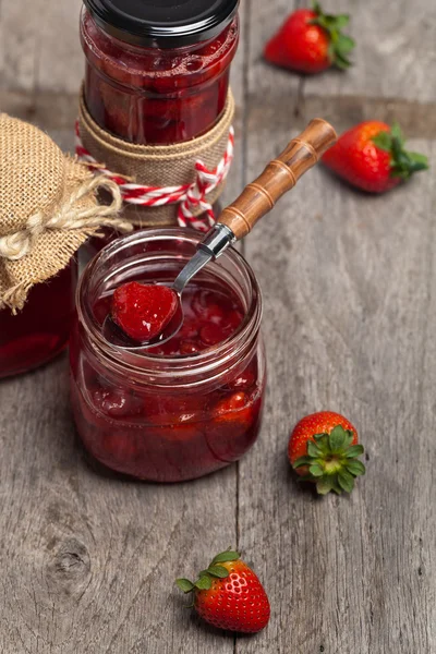 Aardbeienjam — Stockfoto