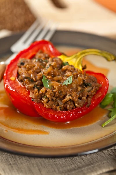 Peperoni ripieni con carne — Foto Stock