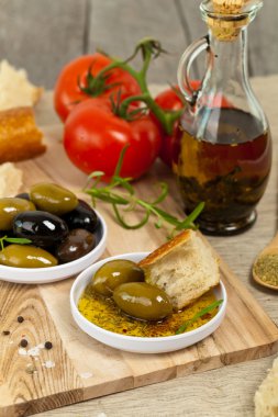 zeytinyağı ile ekmek