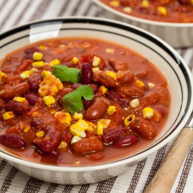 Sebze çorbası acılı