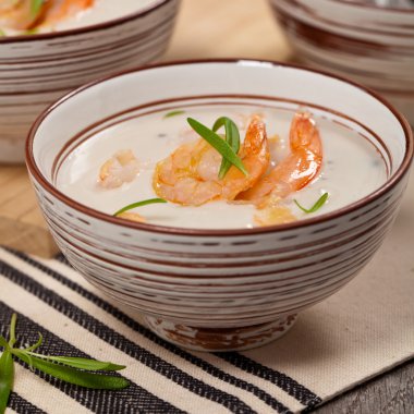 Karides çorbası Krem