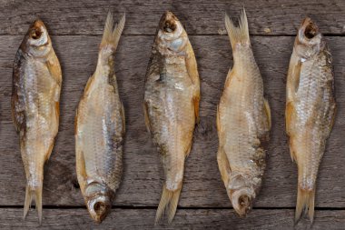 kurutulmuş, tuzlanmış balık