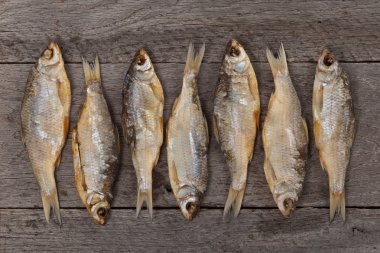 kurutulmuş, tuzlanmış balık