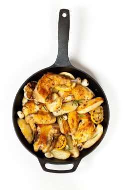 Kızarmış tavuk butları.