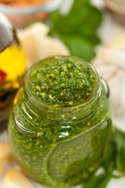 pesto