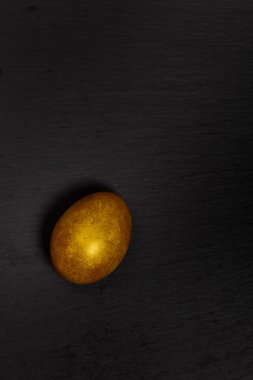 Siyah altın yumurta