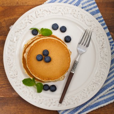 Yaban mersinli ayran krep