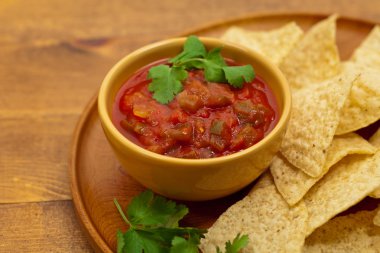 Cips ve Salsa sos tıknaz