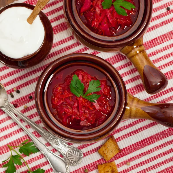 Repolho e sopa de beterraba vermelha — Fotografia de Stock