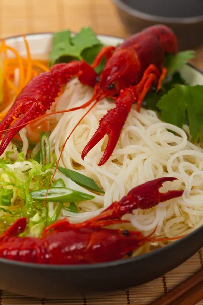 Fideos de arroz con Crawfis — Foto de Stock