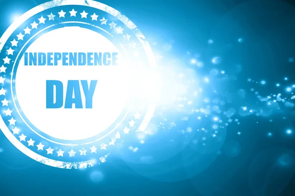 Синя марка на блискучому тлі: З Днем Незалежності — стокове фото