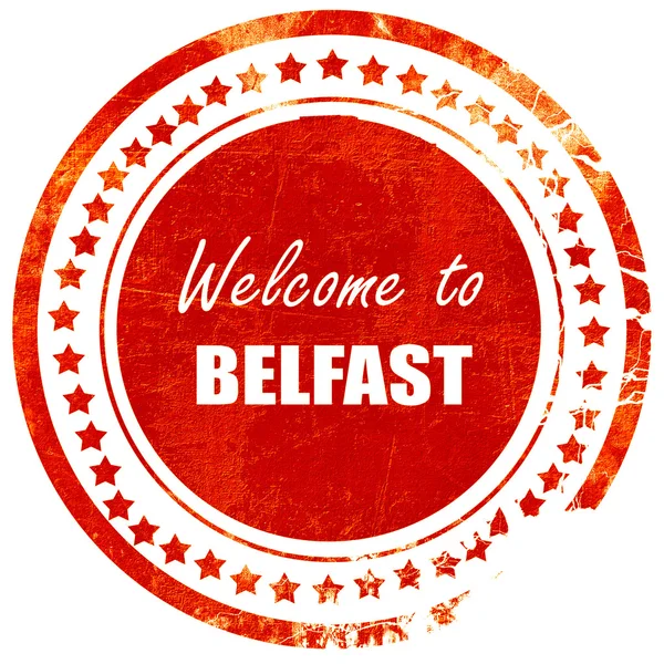 Välkommen till Belfast, grunge Red gummistämpel på en solid vit BAC — Stockfoto