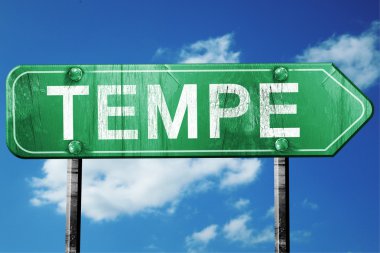 tempe yol işaret, hasarlı ve aşınmış bak