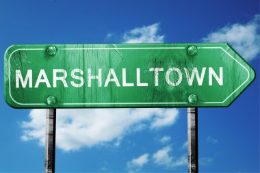 marshalltown yol işaret, hasarlı ve aşınmış bak