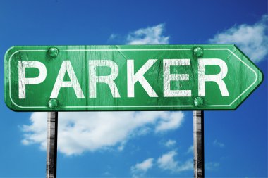 Parker yol işaret, yıpranmış ve hasarlı bir görünüm