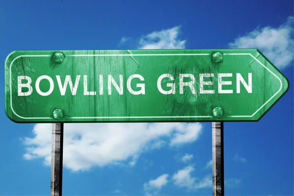 Bowling green road sign , worn and damaged look — Stock Photo, Image